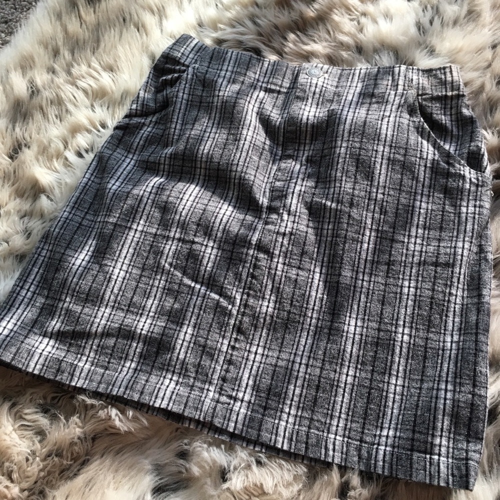 Plaid/ Striped Hollister skirt